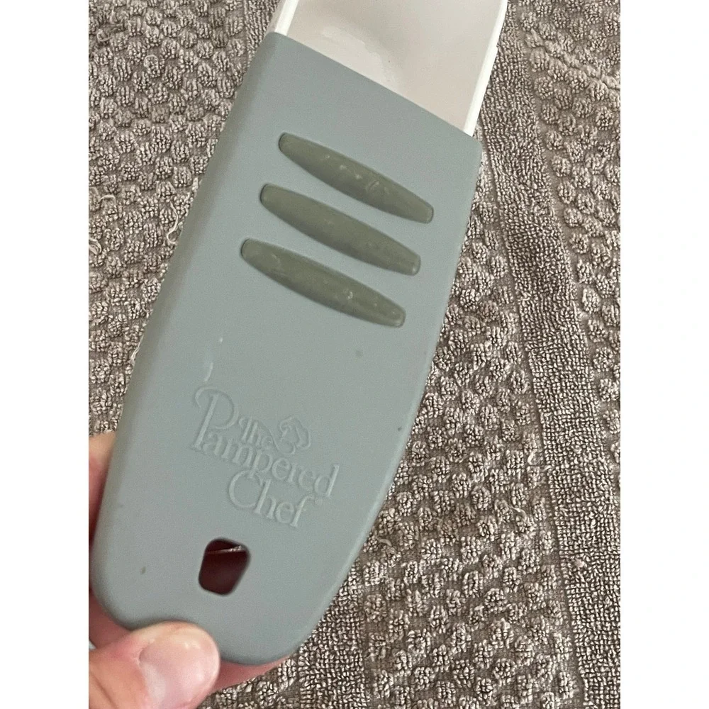 The Pampered Chef this item